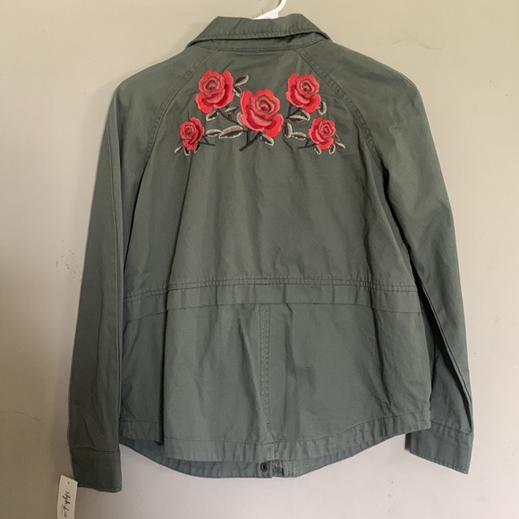 Green Jacket - Picture 2 of 4